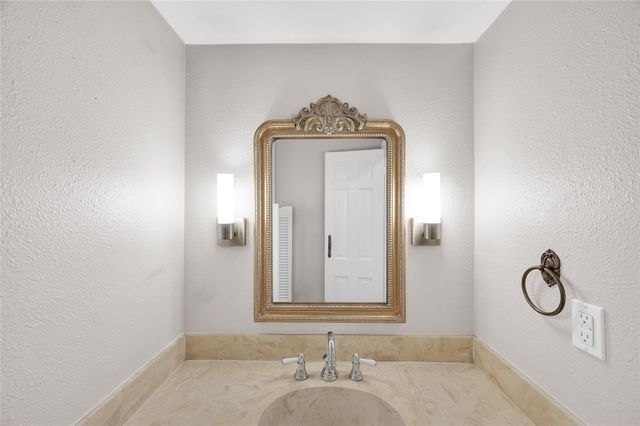 738 Stone Mountain Drive, Conroe, TX 77302