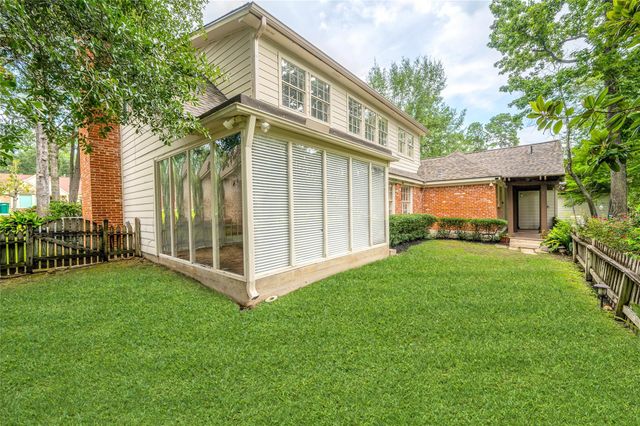 738 Stone Mountain Drive, Conroe, TX 77302