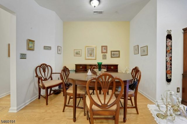 100 Ridgewood Rd 215, Washington Twp., NJ 07676