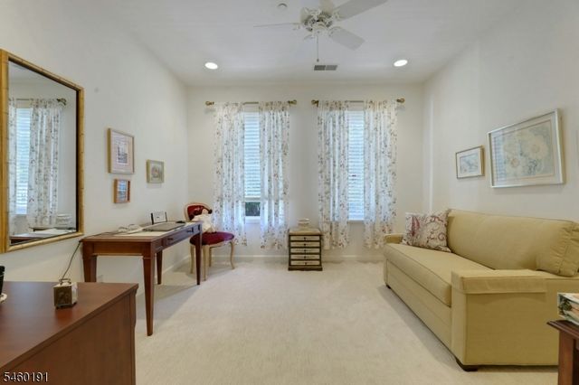 100 Ridgewood Rd 215, Washington Twp., NJ 07676