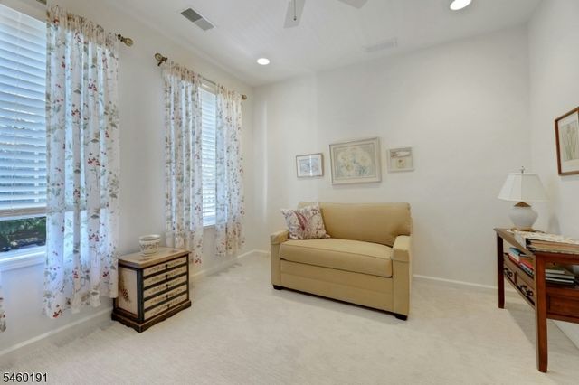 100 Ridgewood Rd 215, Washington Twp., NJ 07676