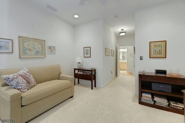 100 Ridgewood Rd 215, Washington Twp., NJ 07676