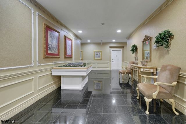 100 Ridgewood Rd 215, Washington Twp., NJ 07676