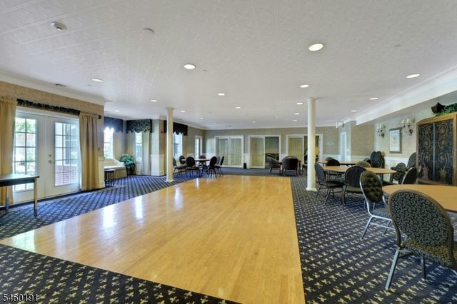 100 Ridgewood Rd 215, Washington Twp., NJ 07676