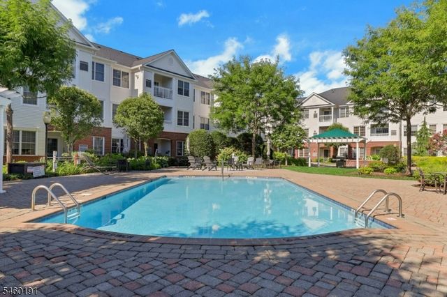 100 Ridgewood Rd 215, Washington Twp., NJ 07676