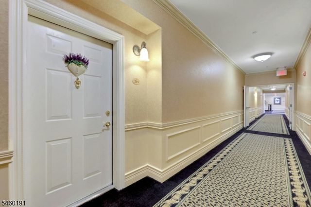 100 Ridgewood Rd 215, Washington Twp., NJ 07676