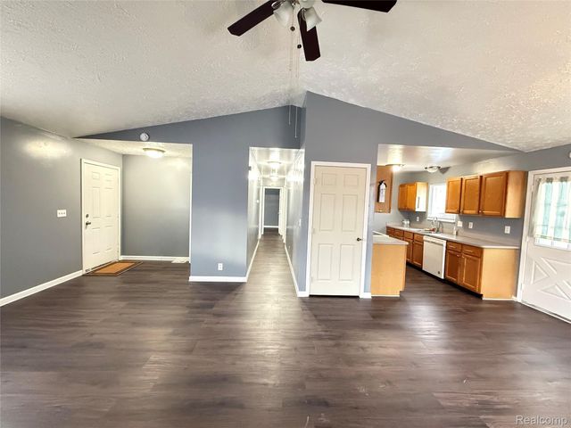 22074 Bach Street, Warren, MI 48091