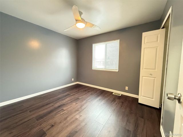 22074 Bach Street, Warren, MI 48091