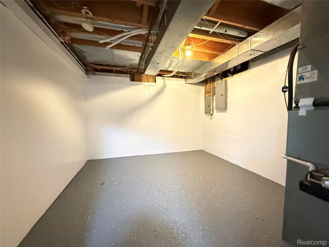 22074 Bach Street, Warren, MI 48091