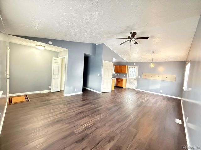 22074 Bach Street, Warren, MI 48091