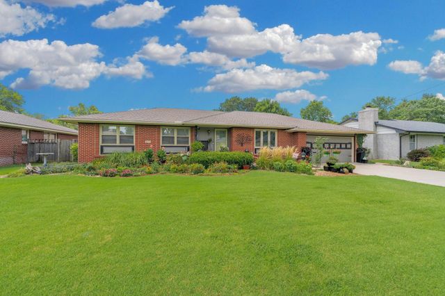 2171 W 18th St N, Wichita, KS 67203