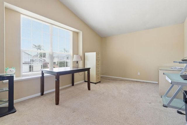 2516 Du Bois Dr, Roseville, CA 95661