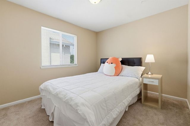2516 Du Bois Dr, Roseville, CA 95661