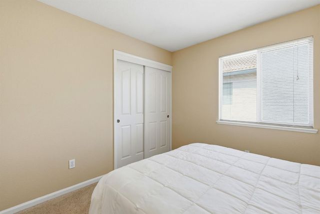 2516 Du Bois Dr, Roseville, CA 95661
