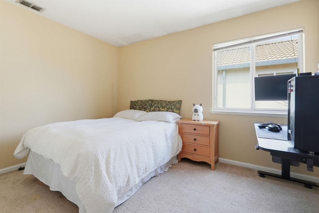 2516 Du Bois Dr, Roseville, CA 95661