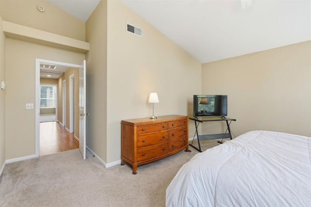2516 Du Bois Dr, Roseville, CA 95661