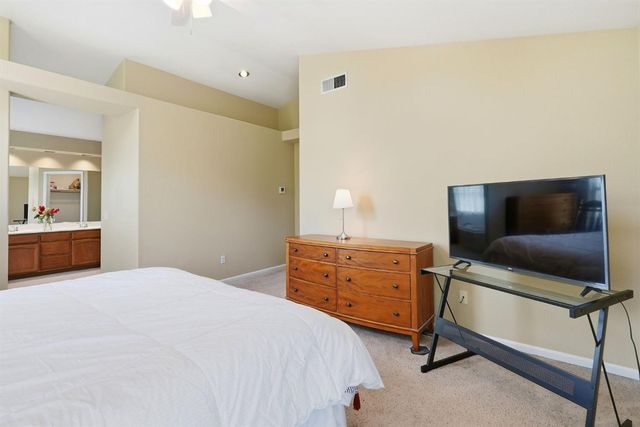 2516 Du Bois Dr, Roseville, CA 95661