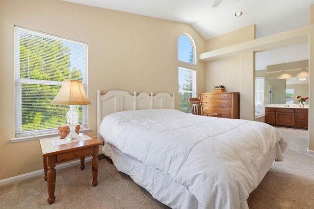 2516 Du Bois Dr, Roseville, CA 95661