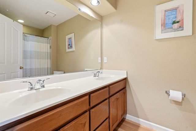 2516 Du Bois Dr, Roseville, CA 95661