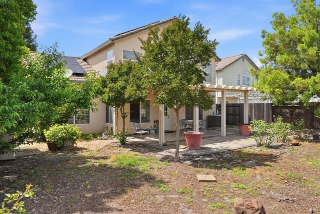 2516 Du Bois Dr, Roseville, CA 95661
