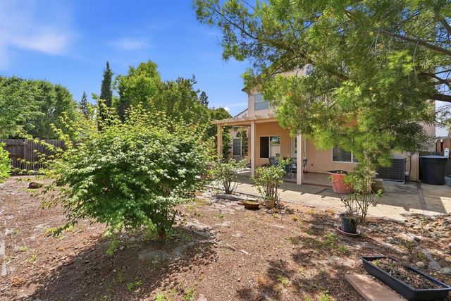 2516 Du Bois Dr, Roseville, CA 95661