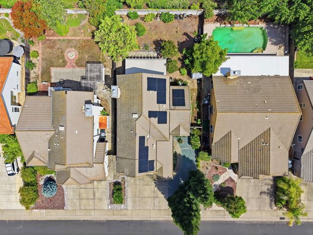 2516 Du Bois Dr, Roseville, CA 95661