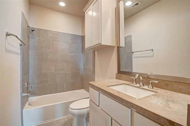 4031 Bellefontaine St Street 127, Houston, TX 77025