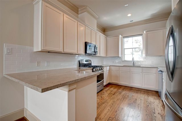 4031 Bellefontaine St Street 127, Houston, TX 77025