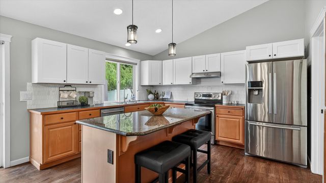 9115 N Dusk Ct, Spokane, WA 99208