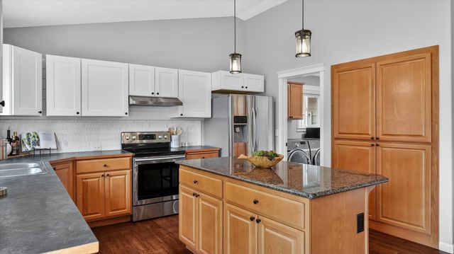 9115 N Dusk Ct, Spokane, WA 99208