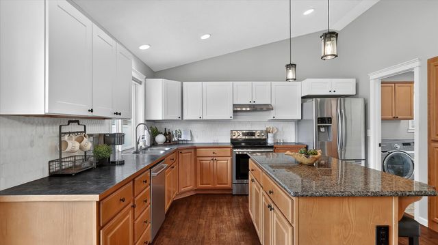 9115 N Dusk Ct, Spokane, WA 99208
