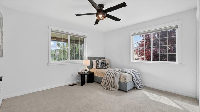9115 N Dusk Ct, Spokane, WA 99208