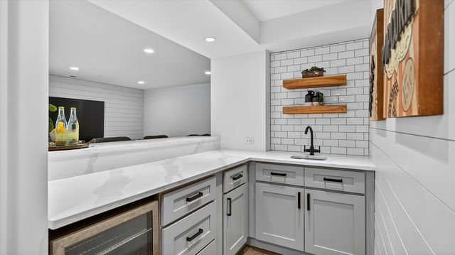 9115 N Dusk Ct, Spokane, WA 99208