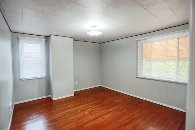 126 Overland Ave, Duquesne, PA 15110