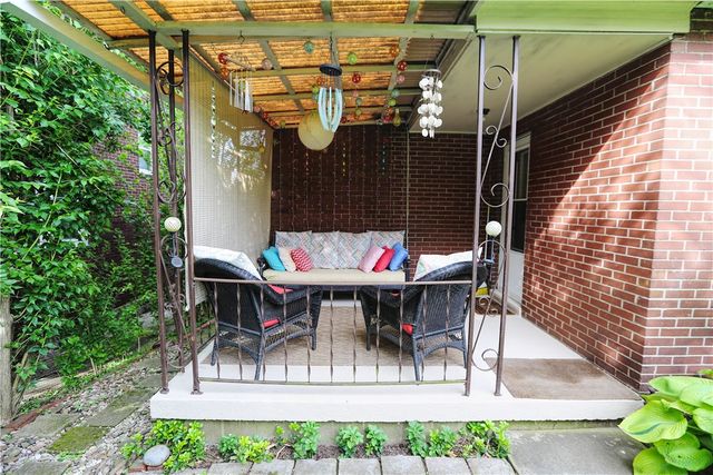 126 Overland Ave, Duquesne, PA 15110