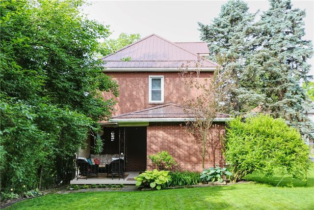 126 Overland Ave, Duquesne, PA 15110