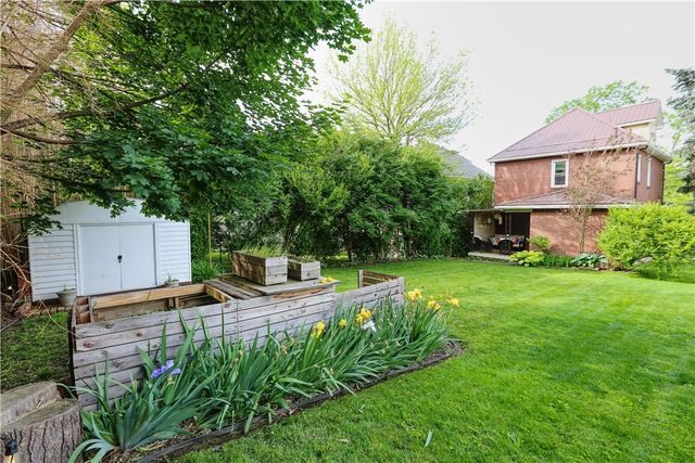 126 Overland Ave, Duquesne, PA 15110