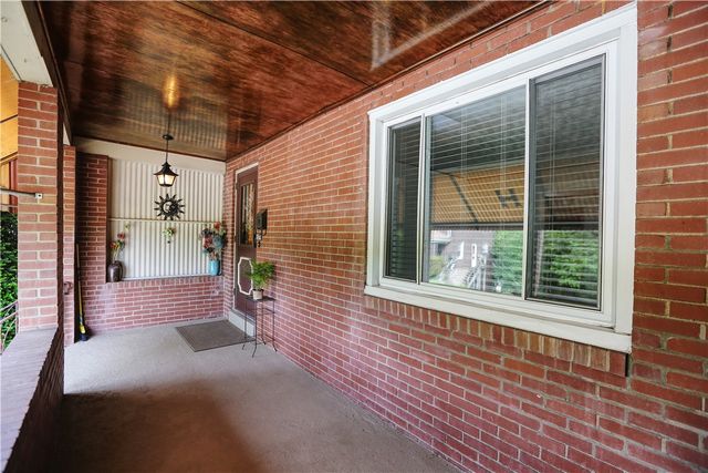126 Overland Ave, Duquesne, PA 15110