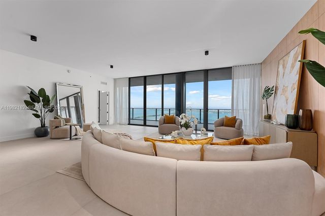 700 NE 24rd Street PH5802, Miami, FL 33137