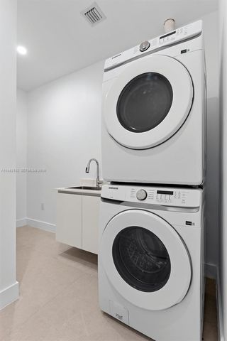 700 NE 24rd Street PH5802, Miami, FL 33137