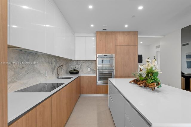 700 NE 24rd Street PH5802, Miami, FL 33137