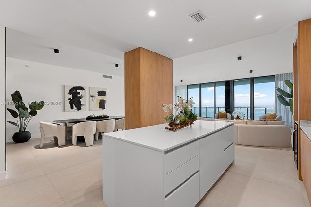 700 NE 24rd Street PH5802, Miami, FL 33137