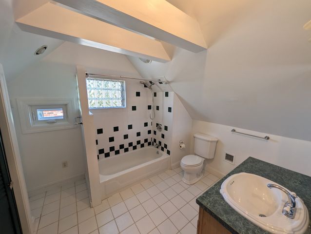 18 Maple Street 1, Watertown, MA 02472