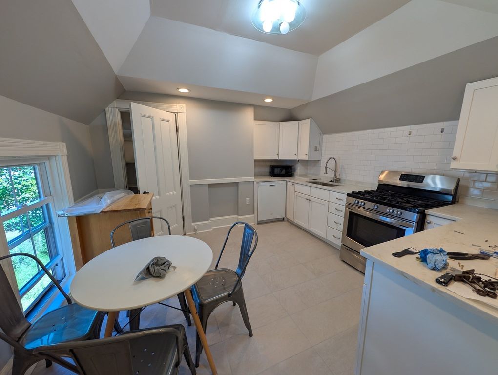 18 Maple Street 1, Watertown, MA 02472