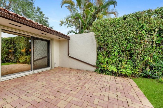 6886 Tiburon Circle, Boca Raton, FL 33433