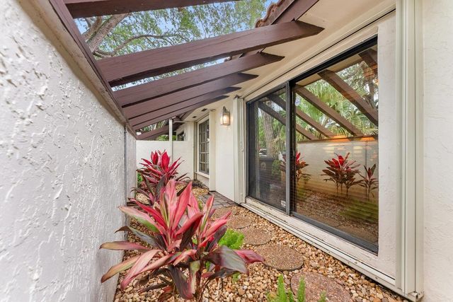 6886 Tiburon Circle, Boca Raton, FL 33433