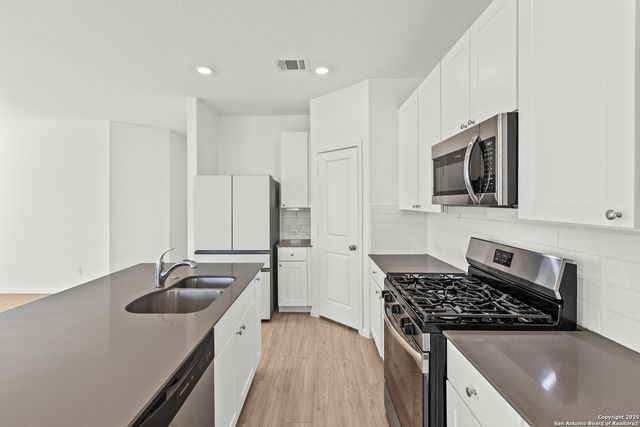 6226 fallow, San Antonio, TX 78252