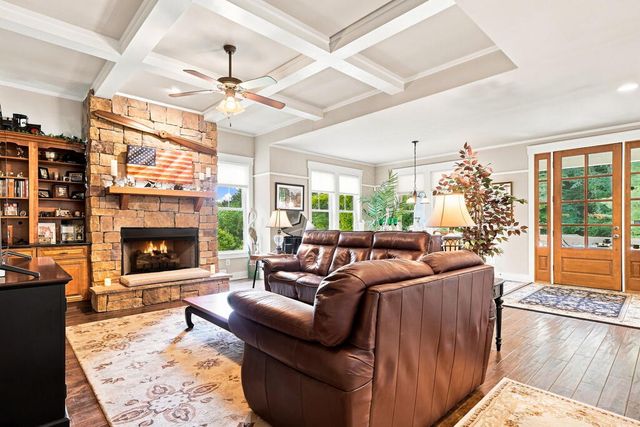 128 Summit View Drive, Ellijay, GA 30540