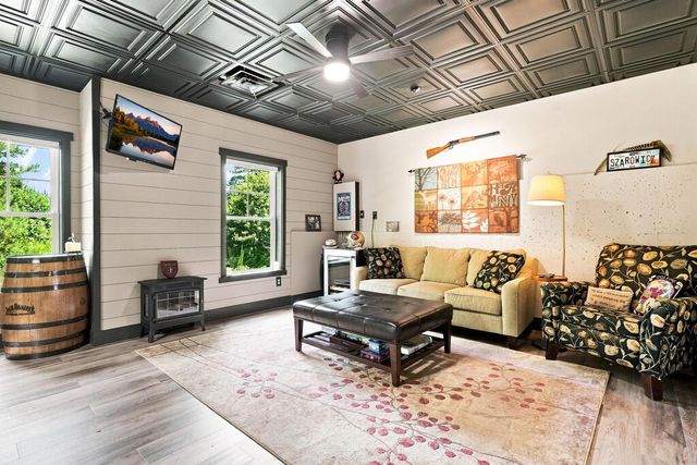 128 Summit View Drive, Ellijay, GA 30540