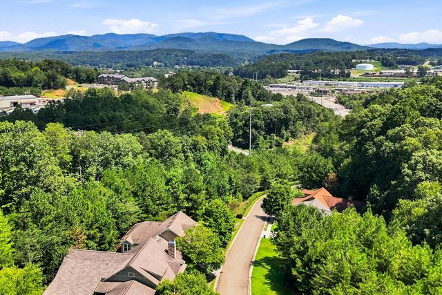 128 Summit View Drive, Ellijay, GA 30540